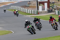 Vintage-motorcycle-club;eventdigitalimages;mallory-park;mallory-park-trackday-photographs;no-limits-trackdays;peter-wileman-photography;trackday-digital-images;trackday-photos;vmcc-festival-1000-bikes-photographs